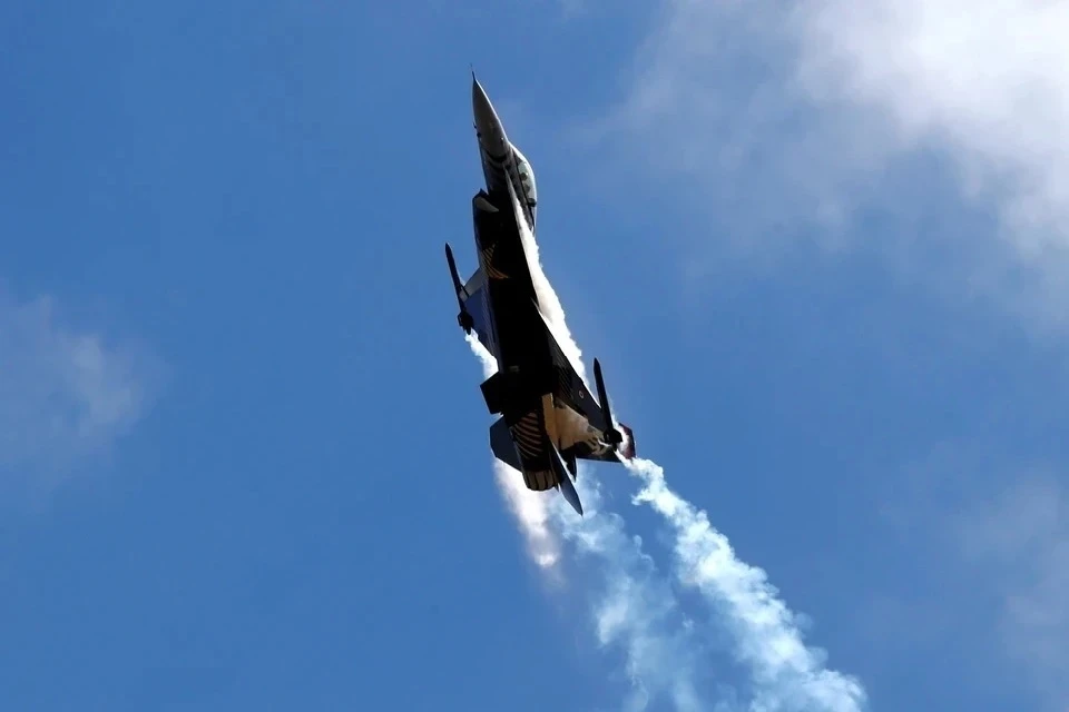 Пентагон заявил о завершении обучения украинских пилотов управлению F-16 в США