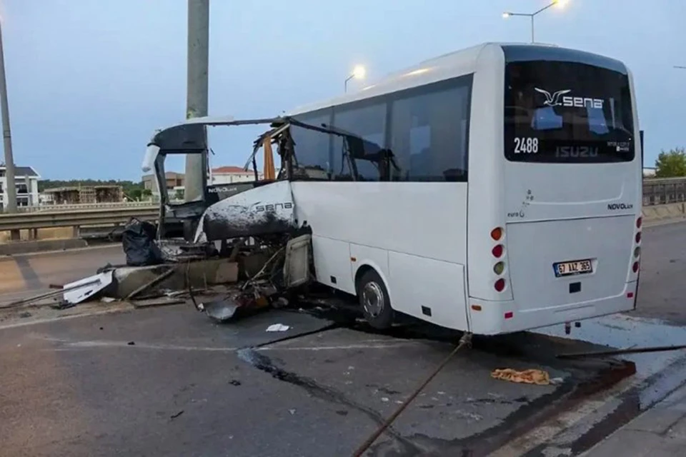 Причиной ДТП с туристическим автобусом в Турции стал сон водителя