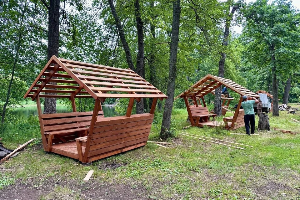 К концу июня еще одна смотровая площадка появится и на экотропе у Перекатов. Фото: "Бузулукский бор"