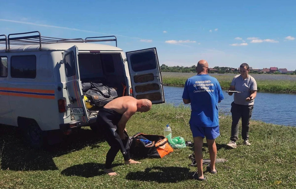 Всего было обследовано около 2500 квадратных метров дна водоема.