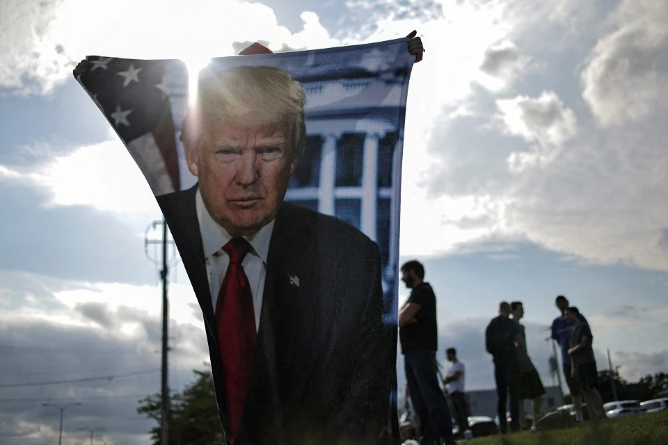 Трагическая гибель и призыв к единству: последствия покушения на Трампа в Пенсильвании