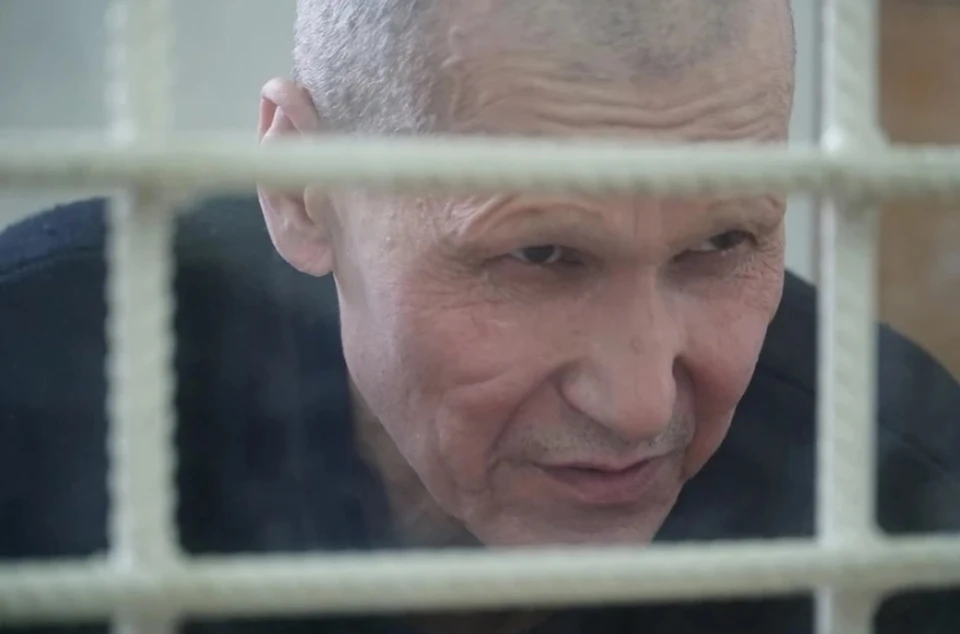 Орунбаев уже смирился с жизнью по расписанию и небом в клетку