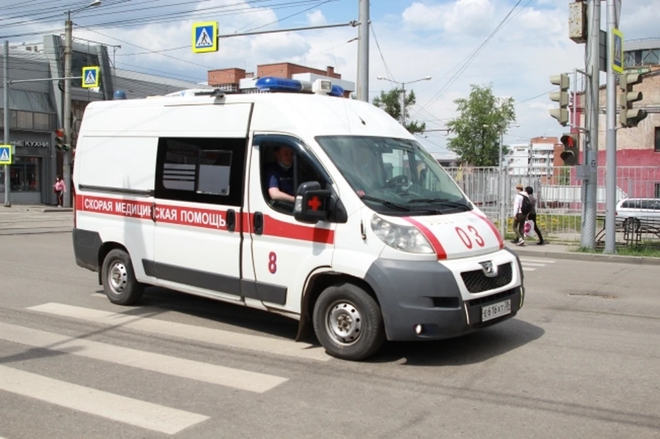 Таксист сбил девушку на пешеходном переходе в Нижнем Новгороде.