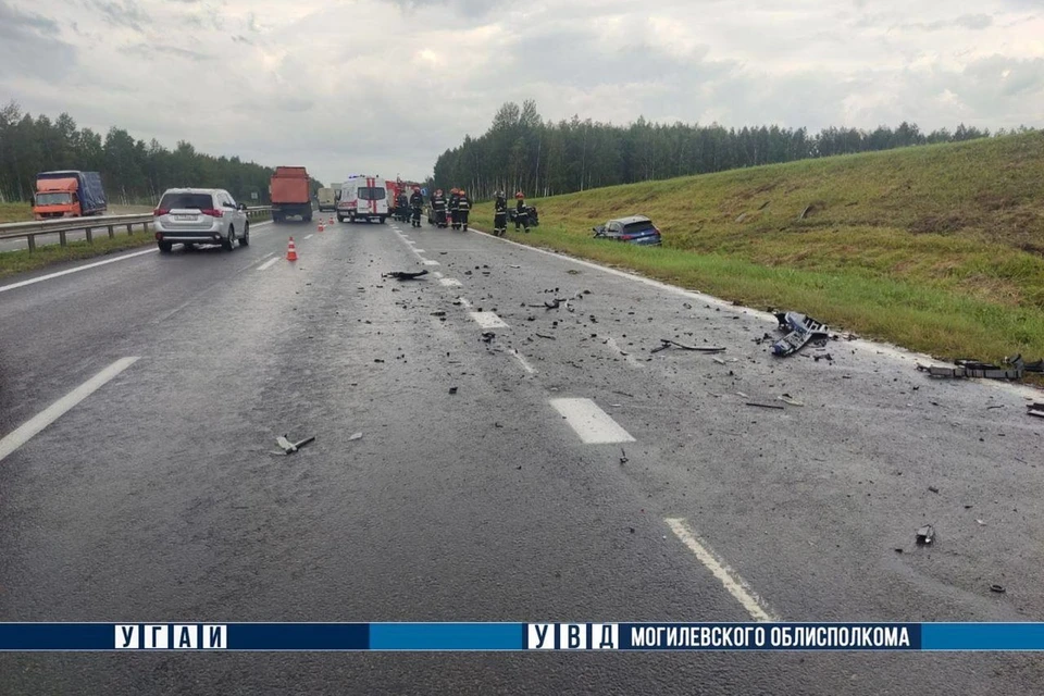 Два авто столкнулись под Дрибином, пострадали восемь человек. Фото: телеграм-канал Могилевского облисполкома