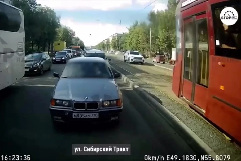 Видео нарушения ПДД попало в социальные сети.