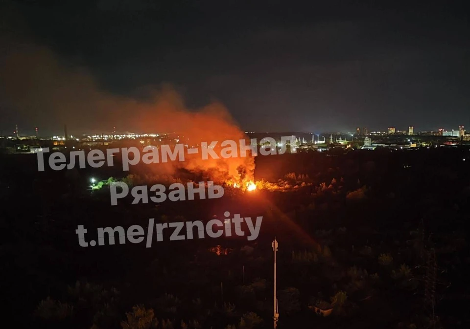 У Олимпийского городка в Рязани ночью снова горели дачи.