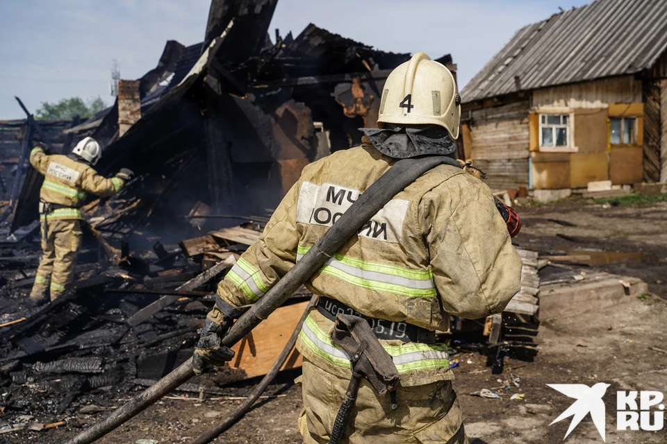 Огонь успел повредить дом на площади 96 кв. м.