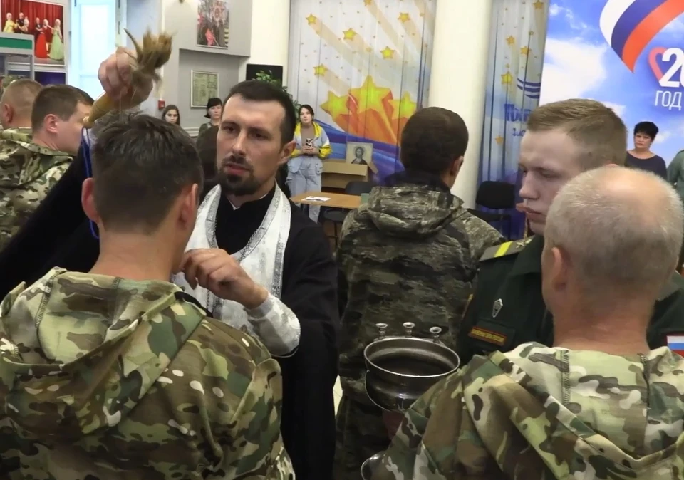 скрин с видео со страницы областного Правительства в ВК