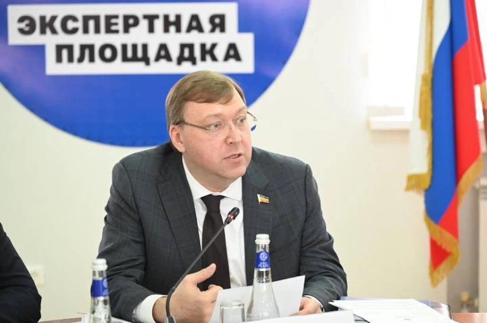 Председатель Заксобрания Ростовской области Александр Ищенко прокомментировал поправки в федеральное законодательство. Фото: пресс-служба ЗС