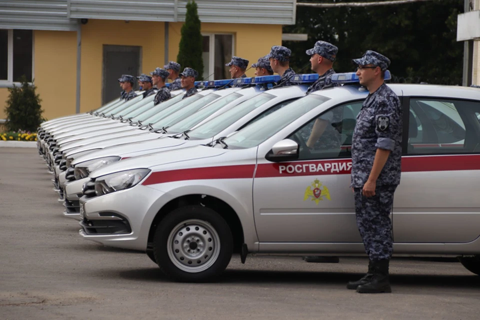 Средства на автомобили выделили из федерального бюджета. Фото: управление Росгвардии по Самарской области