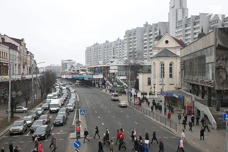Налоговая сообщает, что официальная зарплата некоторых водителей маршруток в Минске 60 рублей. Фото носит иллюстративный характер.