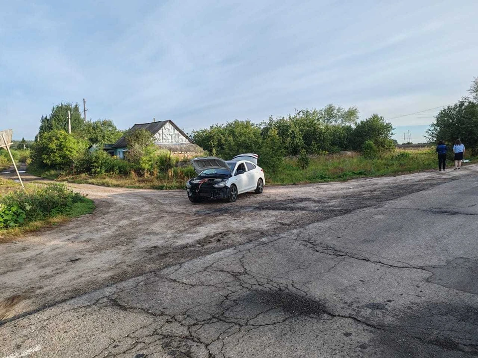 В Одоевском районе автомобиль Hyundai съехал в кювет