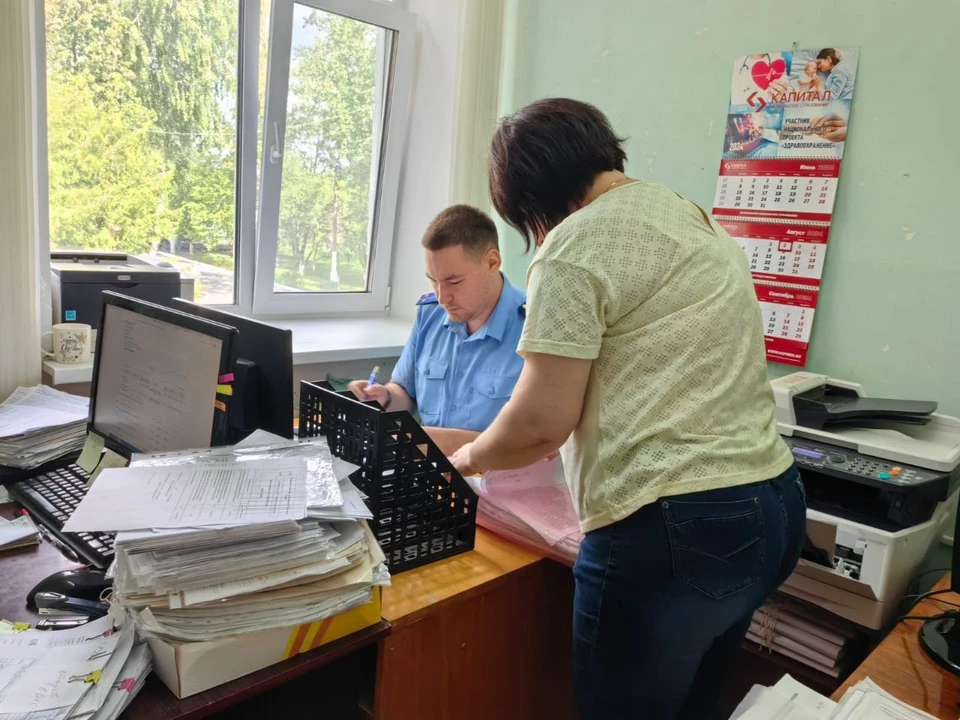 В Заволжье Ульяновска отсутствие люка у колодца заинтересовало прокуратуру. ФОТО: тг-канал прокуратуры УО