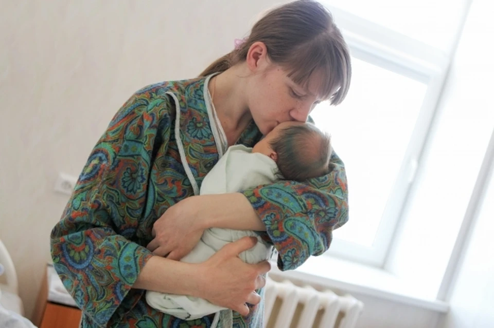 В Якутии выписали из роддома первую тройню, родившуюся в 2024 году. Тематическое фото
