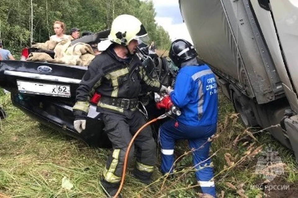Авария в Ивановской области. Фото: МЧС России
