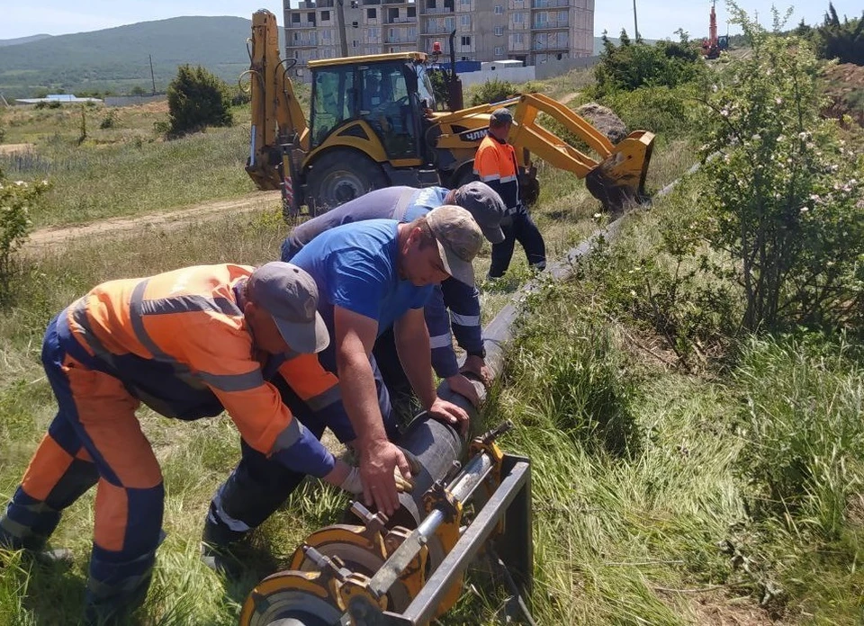 Полностью восстановить подачу воды обещают 17 августа. Фото: ГУП РК «Вода Крыма»