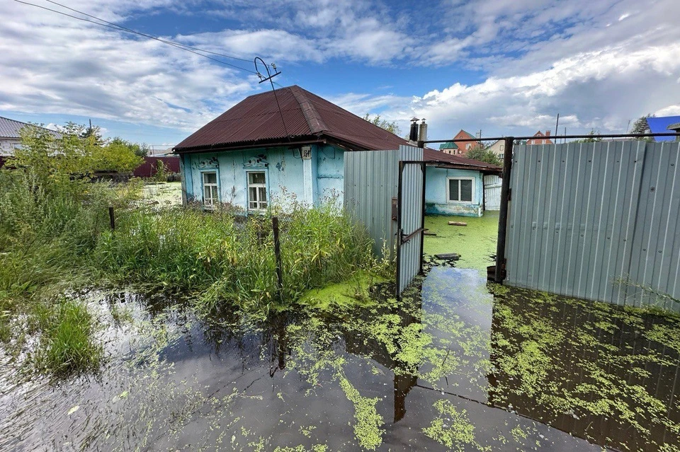 Сейчас в Коркино подтопленными остаются около 30 частных домов. Фото: пресс-служба администрации округа