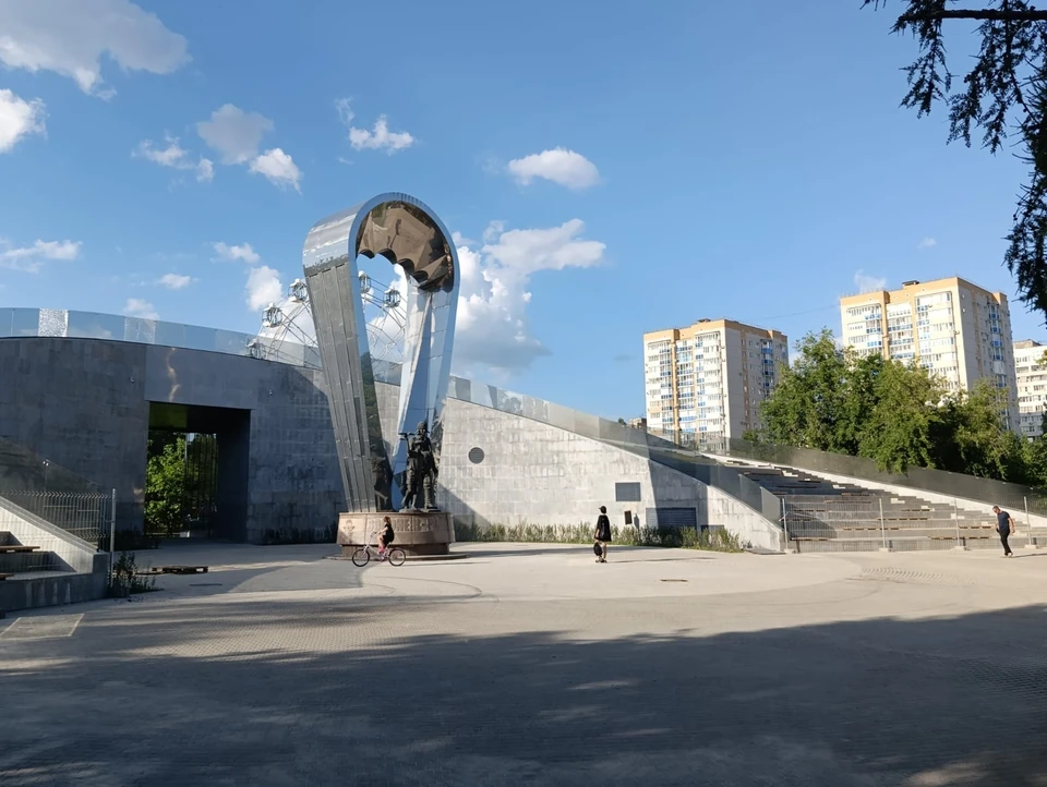 Музей ВДВ, строительство которого должны были завершить уже больше года назад, до сих пор не открыт.