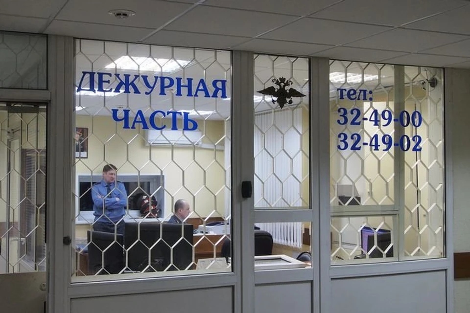 Бывший грабитель украл из магазина ящик пива в Новомосковске Тульской области
