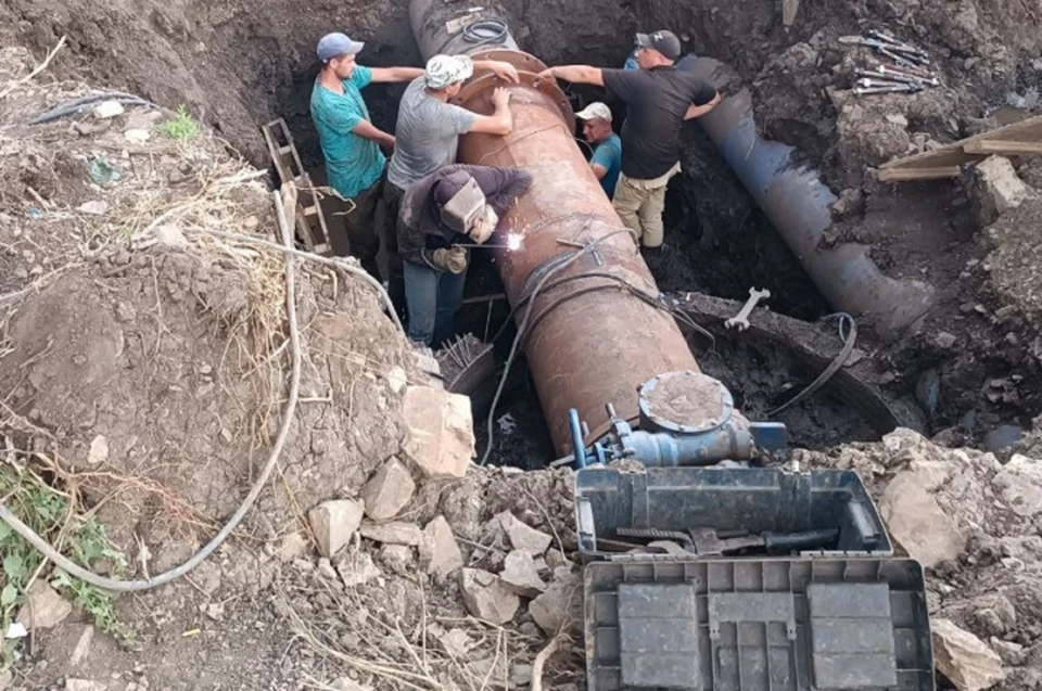 В Макеевке устранили повреждения на магистральном водоводе диаметром 600 мм. Фото: Минстрой ДНР