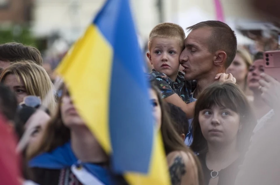 AT: элите Украины выгодно затягивание конфликта, а не победа в нем