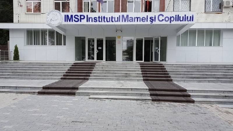 Ребенок до сих пор находится под медицинским наблюдением в реанимационном отделении. Фото: соцсети.