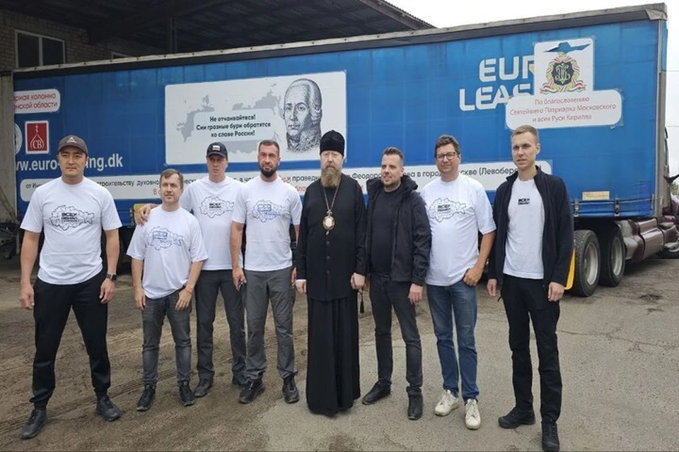 В Скадовск привезли гумпомощь по благословению Патриарха Кирилла. Фото: пресс-служба Скадовской епархии.