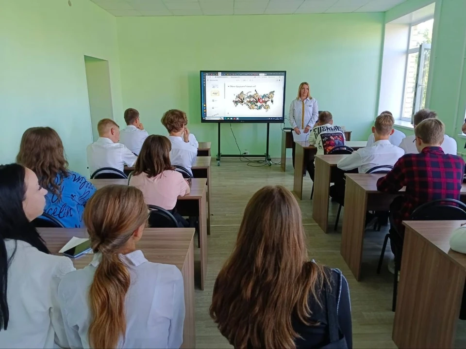 Лесопромышленная группа «Свеза» поддерживает подготовку молодых кадров по специальностям «Педагог» и «Муниципальный служащий»