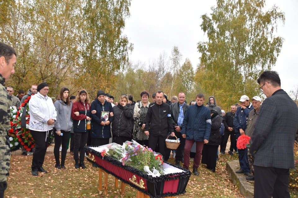 Участника СВО Вячеслава Переведенцева похоронили в Рязанской области. Фото: «Спасские вести»