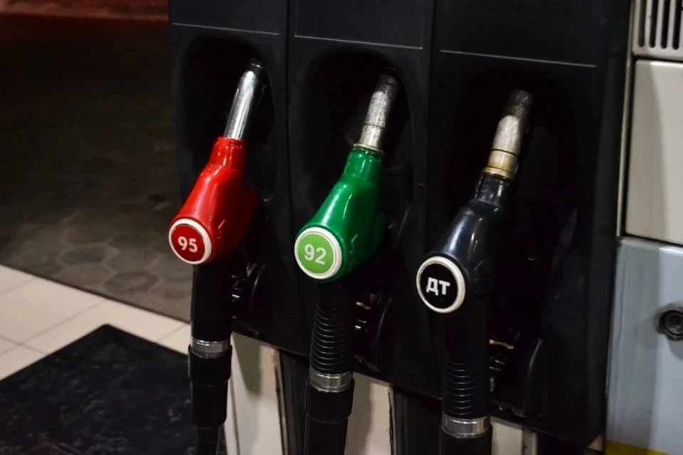 Минэнерго: Крым и Севастополь полностью обеспечены бензином и дизтопливом