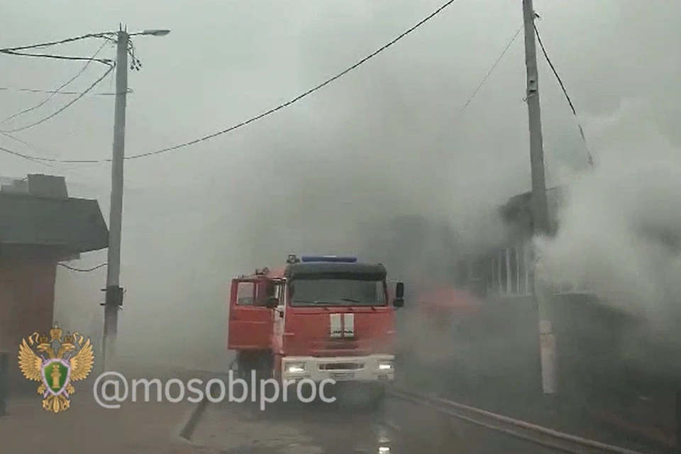 Пожар произошел на рынке в подмосковном Ногинске