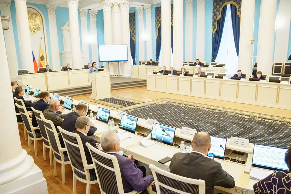 Тему поддержки и развития социально ориентированных НКО обсудили в Рязоблдуме.