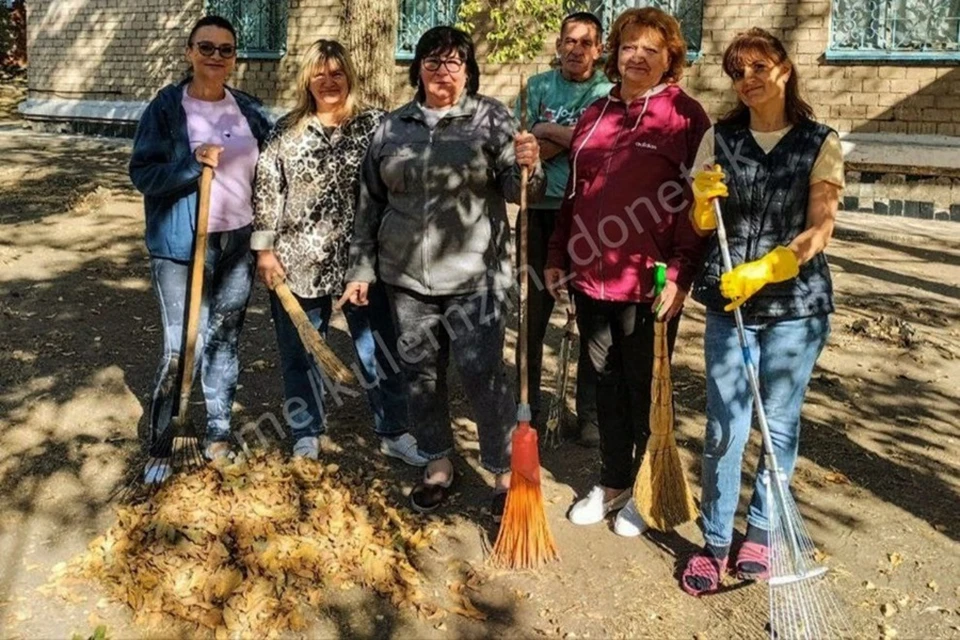 Более 35 тысяч жителей ДНР приняли участие в субботнике. Фото: ТГ/Кулемзин