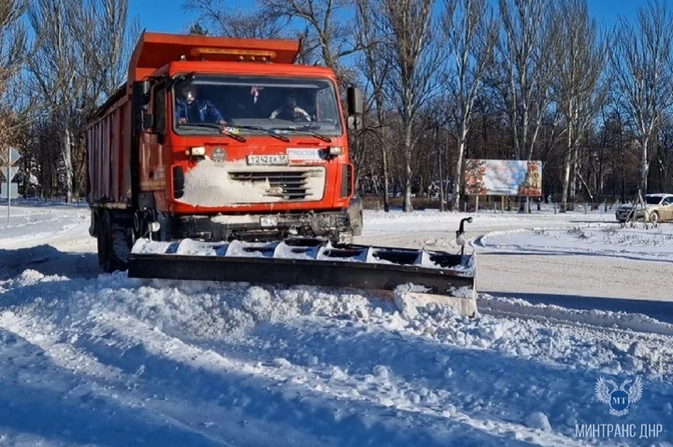 Местные коммунальщики должны войти в зиму с полным комплектом необходимой спецтехники. Фото (архив): Минтранс ДНР