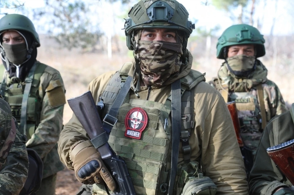 С 1 ноября размер выплаты за подготовку военнослужащих в Смоленской области вырос до 75 тысяч рублей.
