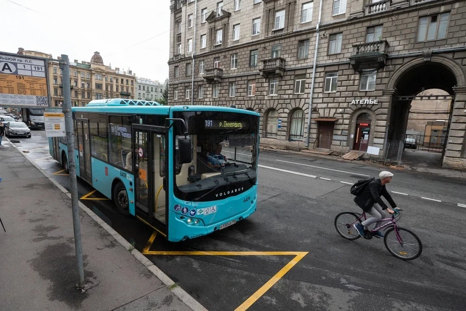 Беглов утвердил стандарт транспортного обслуживания пассажиров в Петербурге.