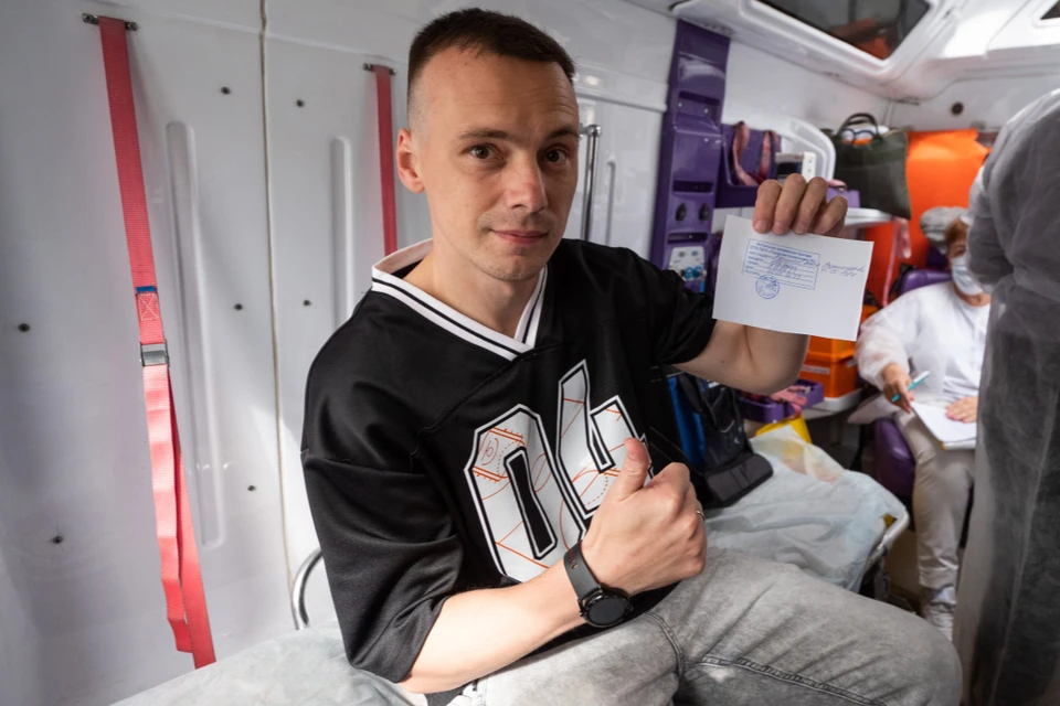 Жителей Северной столицы призвали вакцинироваться от гриппа.