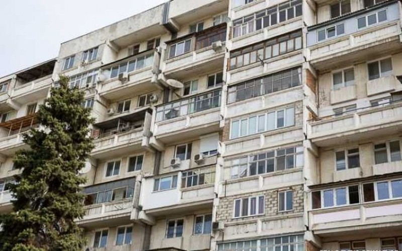 Труп убийца выкинул из окна квартиры на девятом этаже. Фото: соцсети