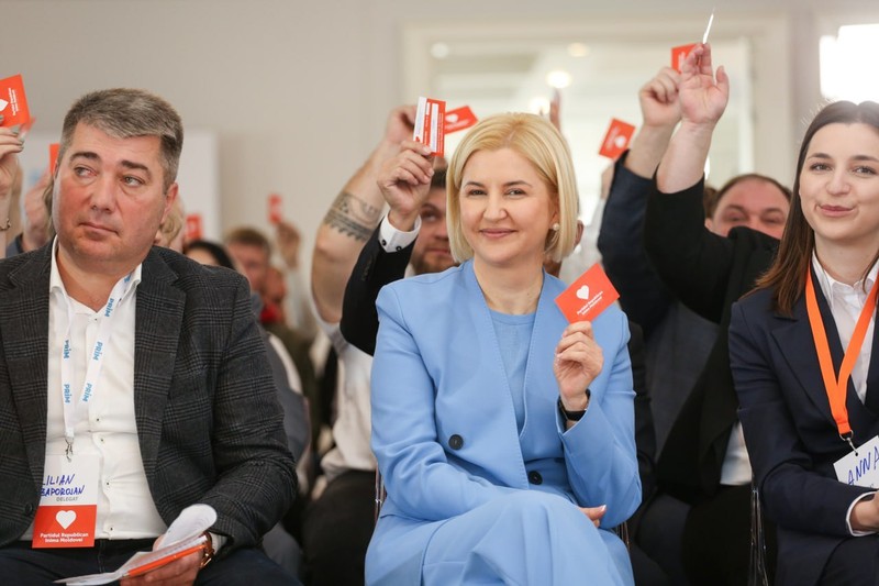 Ирина Влах, председатель Республиканской Партии «Сердце Молдовы», обратилась к гражданам с призывом присоединиться к возглавляемой ею команде.