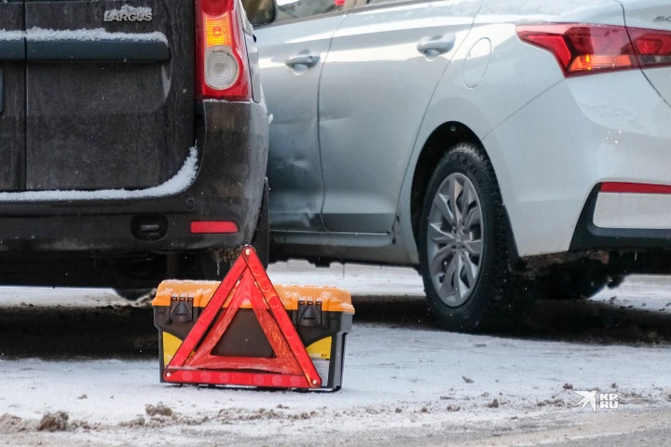 На Объездной дороге образовалась огромная пробка из-за двух аварий