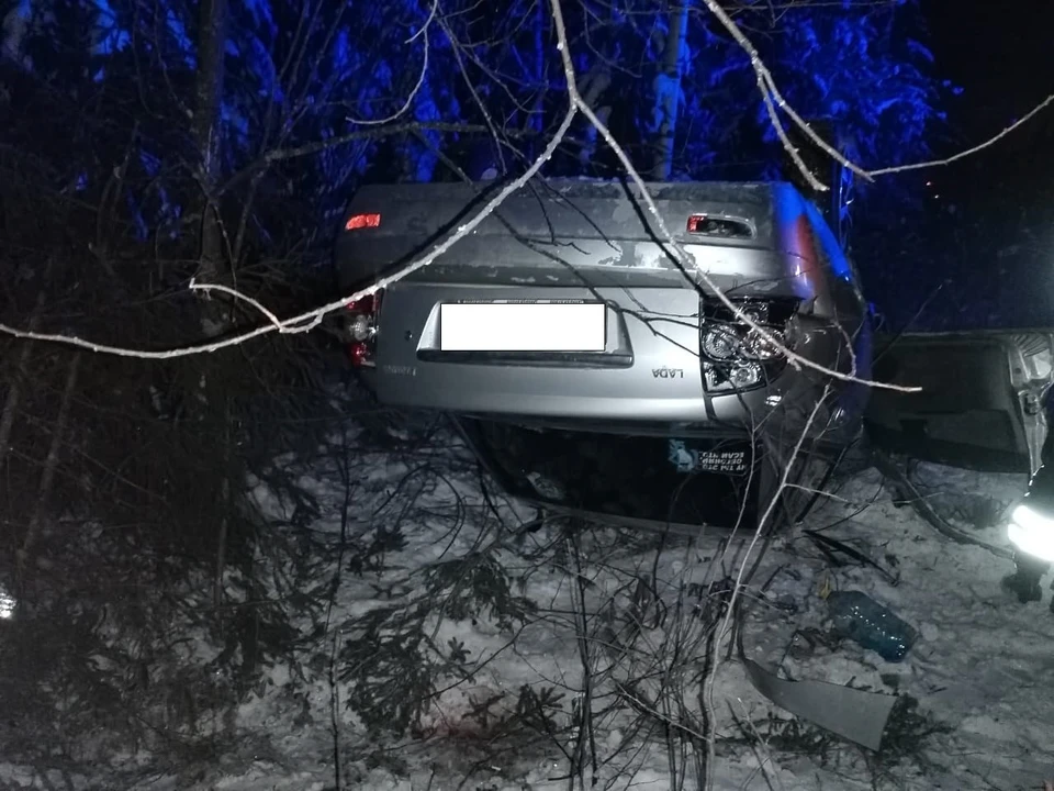 Авария произошла на автодороге Омутнинск – Песковка. Фото: Госавтоинспекция Кировской области