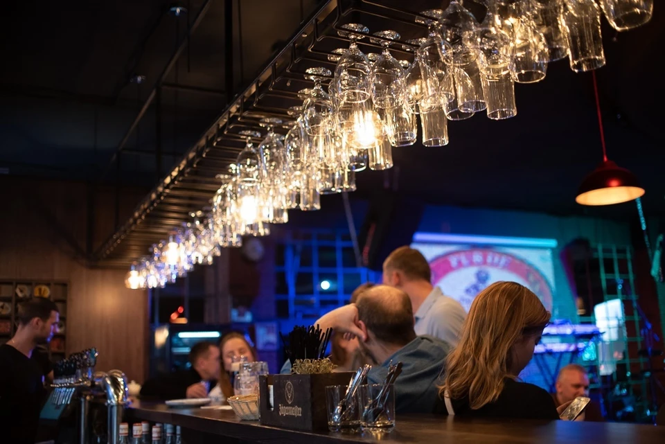 Пьяные волосатые девчонки