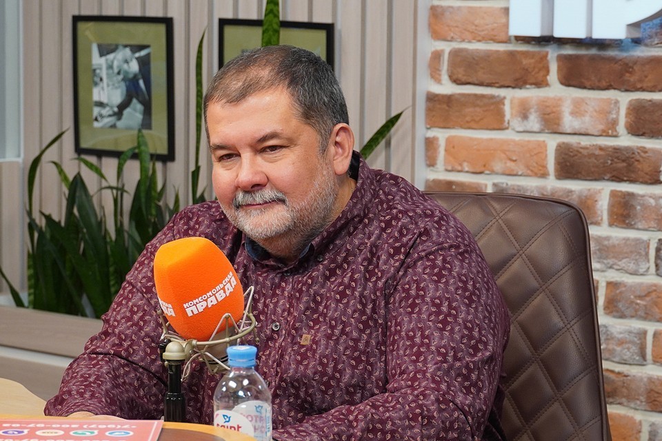 Ждать ли ядерной войны и вторжения инопланетян: Прогноз фантаста Сергея Лукьяненко на 2025 год