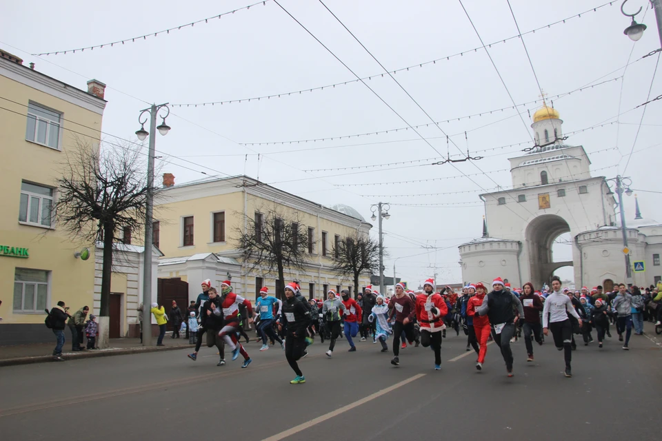 В прошлые годы забег всегда проходил от Золотых ворот до Соборной площади.