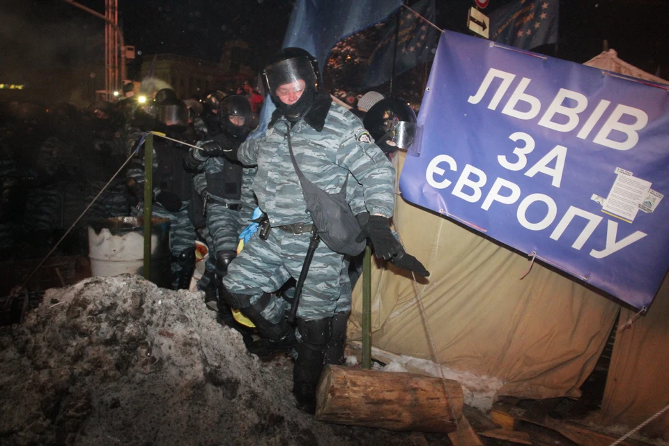 Во Львове намерены вскрыть могилы советских воинов, в том числе двух Героев Советского Союза.