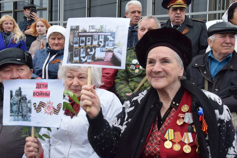 Сейчас в Ростове проживает 706 тружеников тыла.