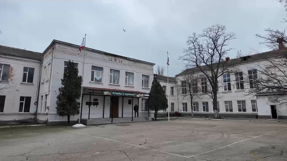 В Феодосии запланирован ремонт трех школ и благоустройство стадиона. Фото: Сергей Аксенов/Tg