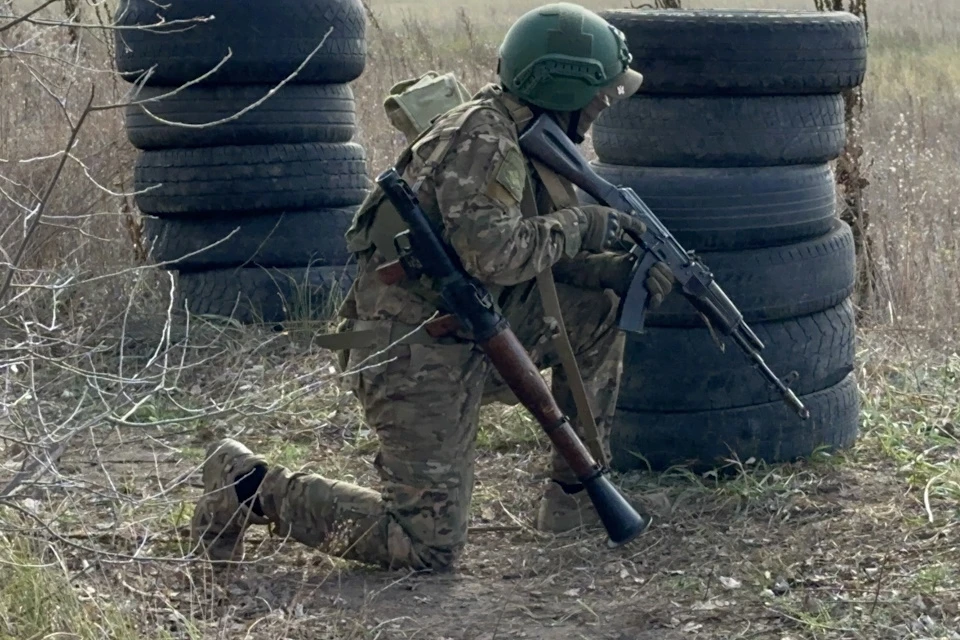 Российские военные надежно защищают свои позиции