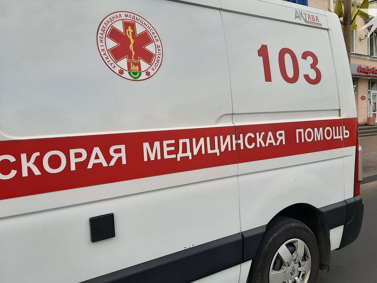 Еркектерді ұрып жатқан қыздардың суреттері