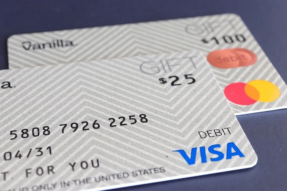 Экономист назвал последствия возвращения Visa и Mastercard в Россию: плюсы и минусы такого поворота